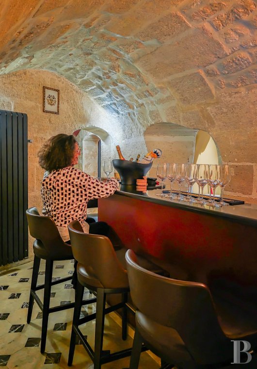 À Paris, dans le Quartier latin,  un ensemble de caves dans un immeuble du 17e siècle aménagées en lieu de réception - photo  n°10